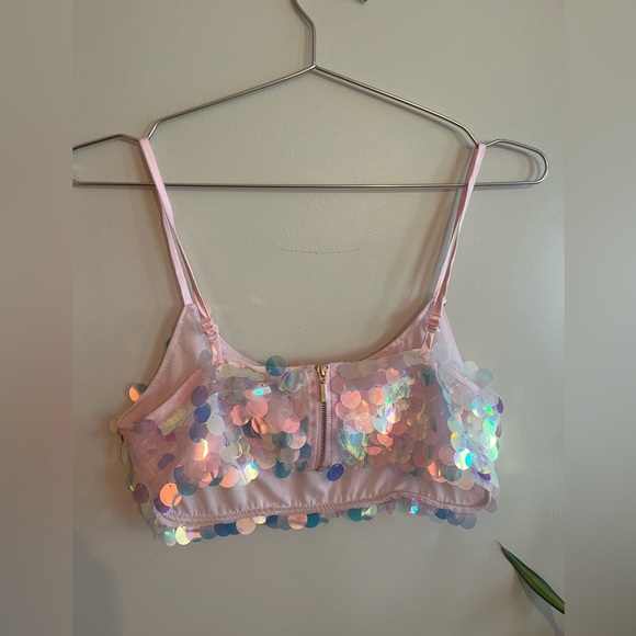 Miss Guided Sequin Festival Outfit - Picture 8 of 16